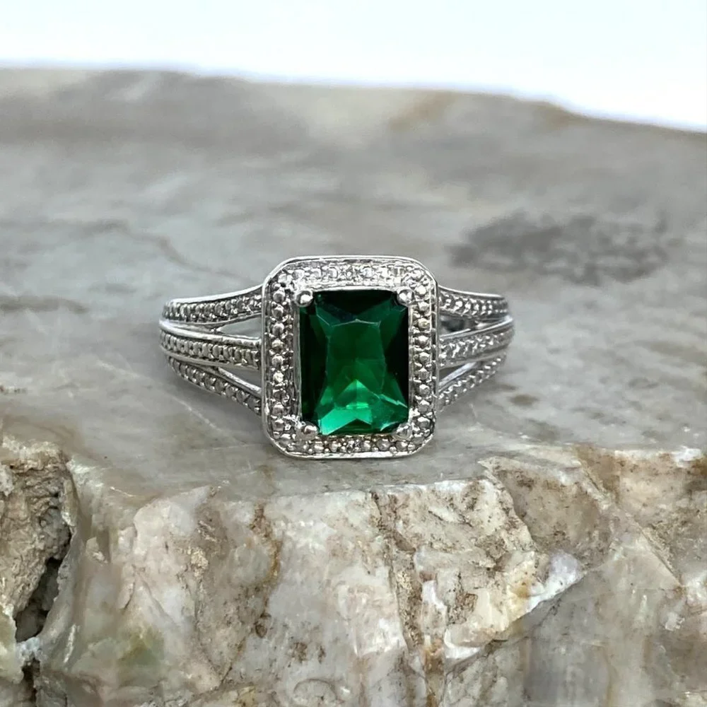 Sterling Silver 925 Rectangular Prong Set Green Emerald Glass Ring Sz 6.75 - Picture 5 of 16